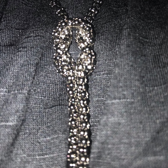 Black short sleeves top with metal removable tie - Picture 2 of 8